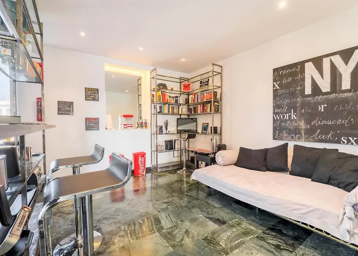Appartamento Comics Penthouse, Funny Flat Nearby Colosseum Roma
